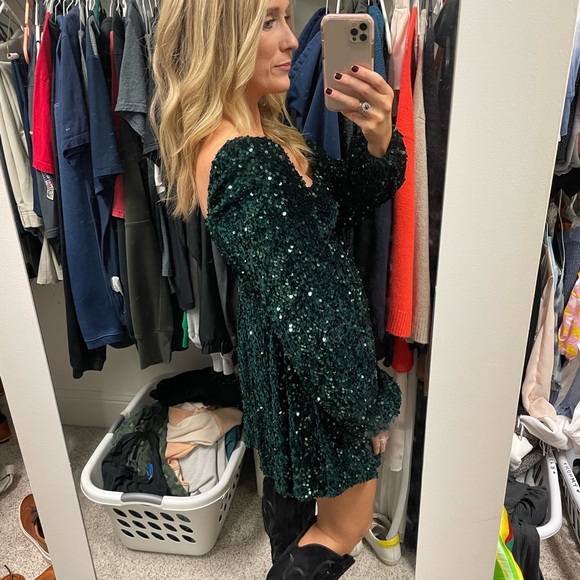 Altar’s State Gabriella Sequin Dress Hunter Green XS - Picture 7 of 7
